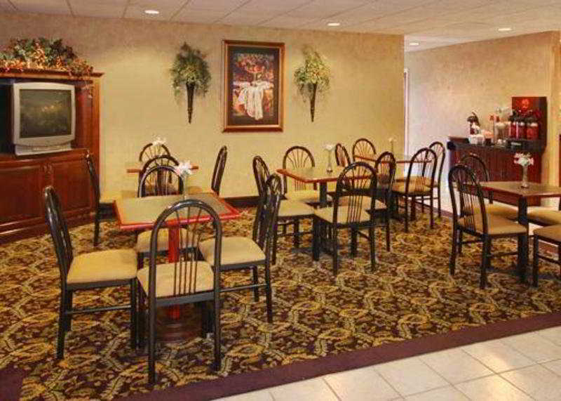 Comfort Suites Airport コロンバス レストラン 写真